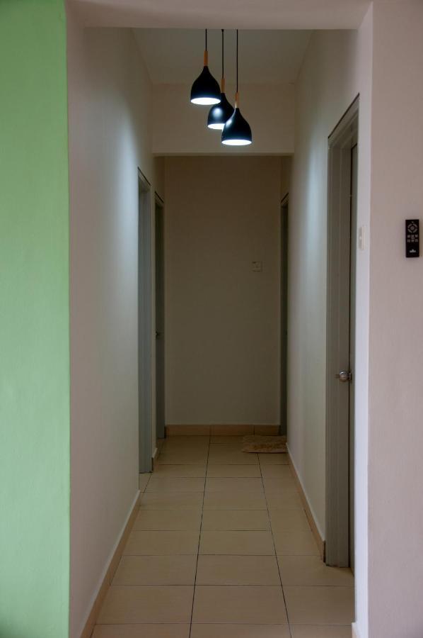 Five H Family Service Apartment Seri Kembangan Dış mekan fotoğraf