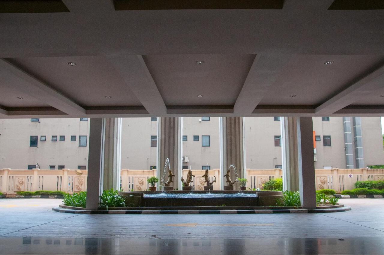 Five H Family Service Apartment Seri Kembangan Dış mekan fotoğraf