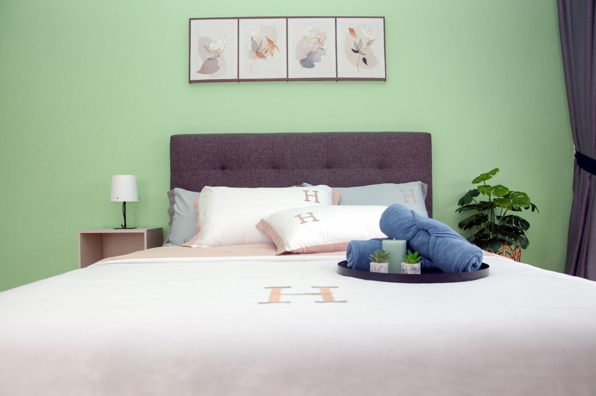 Five H Family Service Apartment Seri Kembangan Dış mekan fotoğraf